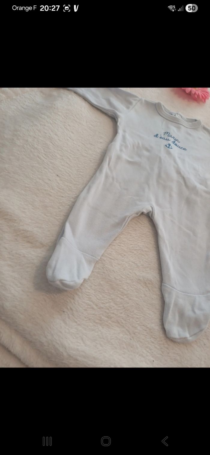 Pyjama bébé taille 1 mois - photo numéro 3