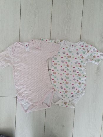 Lot de 2 body mc 2 ans