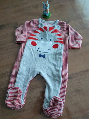 Pyjama gris et rouge DPAM