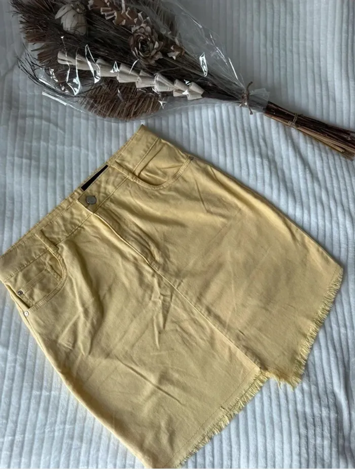 Jupe femme jaune pastel
