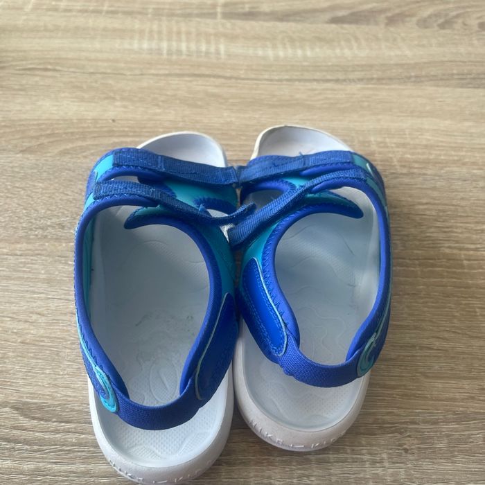 Vend claquette Nike taille 31 - photo numéro 3