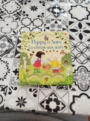 Lire : poppy et sam la chasse aux oeufs
