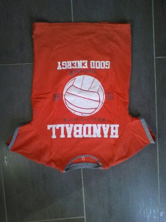 T shirt rouge/orange okaidi 10ans - photo numéro 2