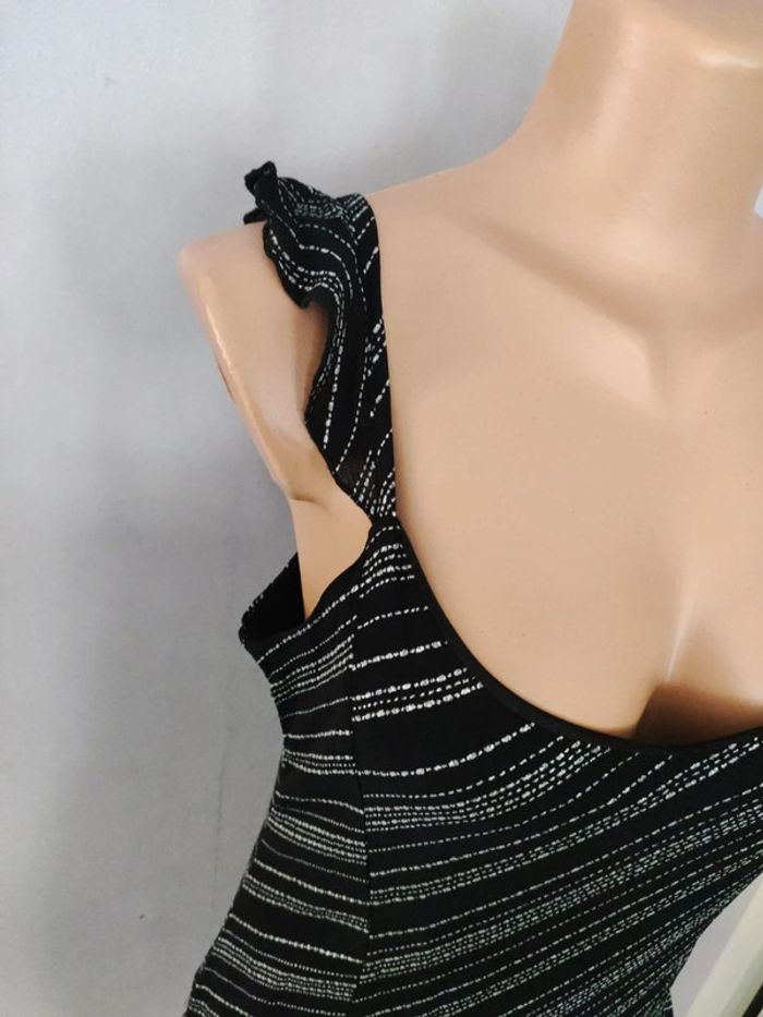 Superbe robe d'été à volants taille 44 - photo numéro 3