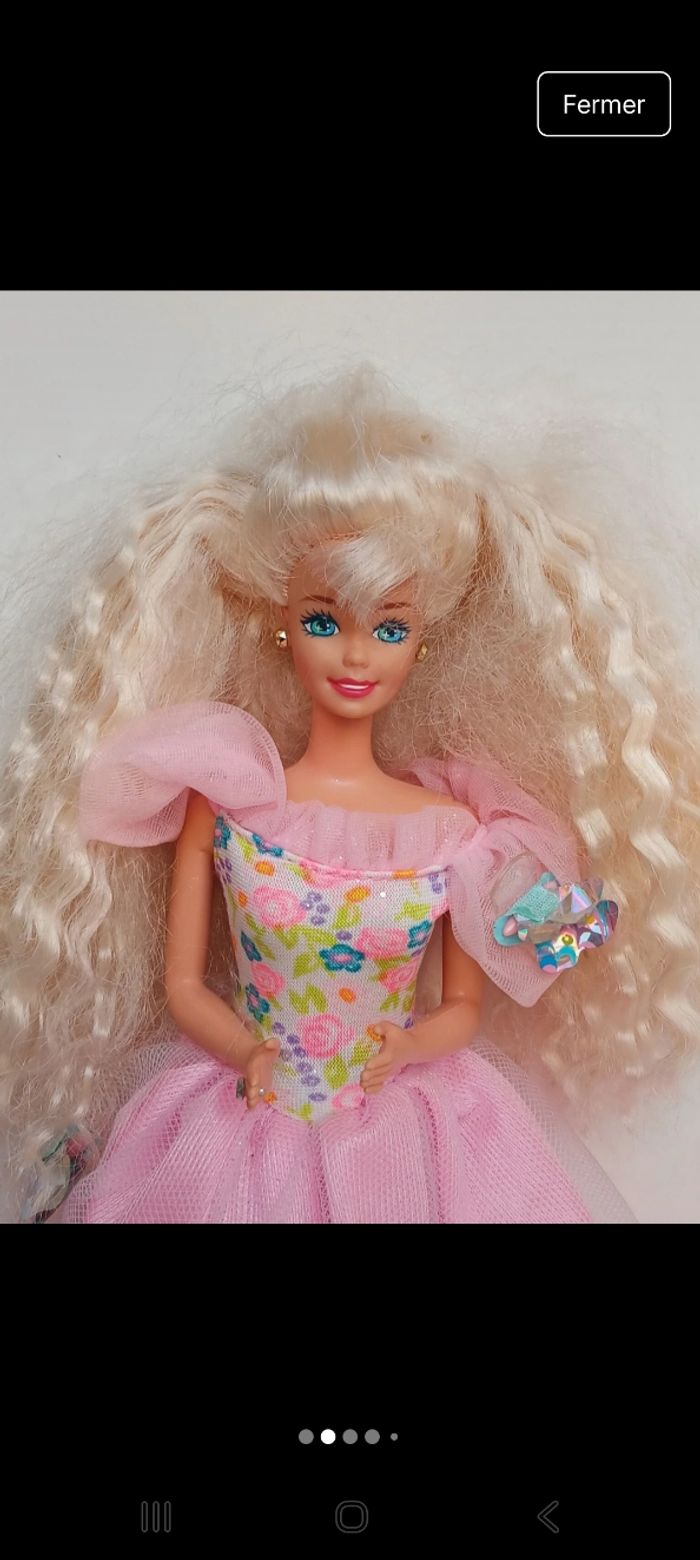 Poupée mattel barbie vintage Barbie butterfly princess blonde robe rose
Poupée et ensemble compri - photo numéro 2
