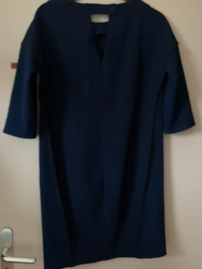 Robe bleu marine - photo numéro 5