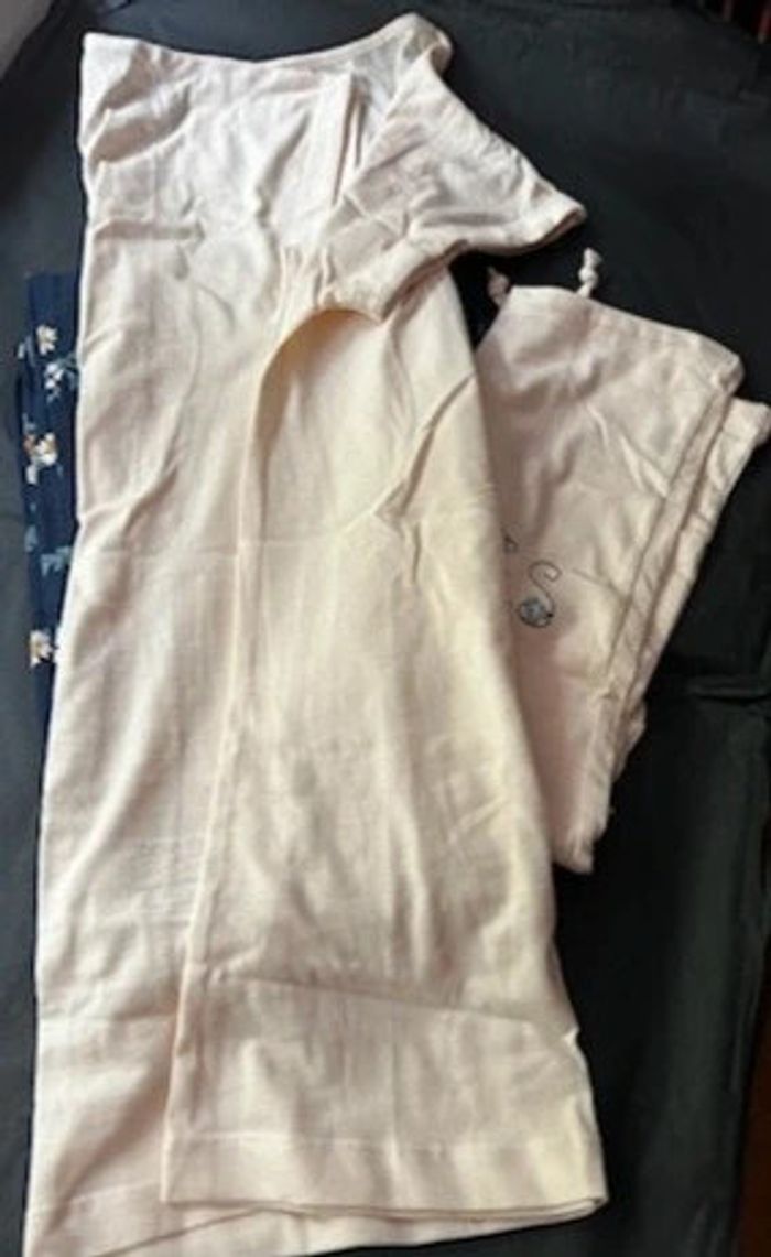 Pyjacourt imprimé fleurs avec pochon assorti T34/36 - photo numéro 4