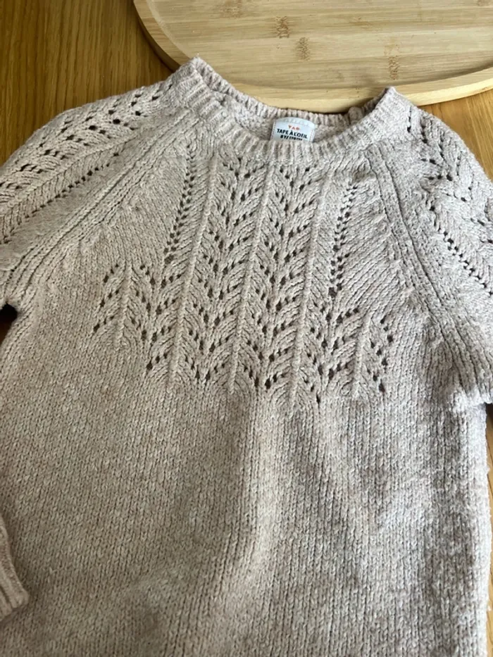Pull tape-à-l’œil 8 ans - photo numéro 3