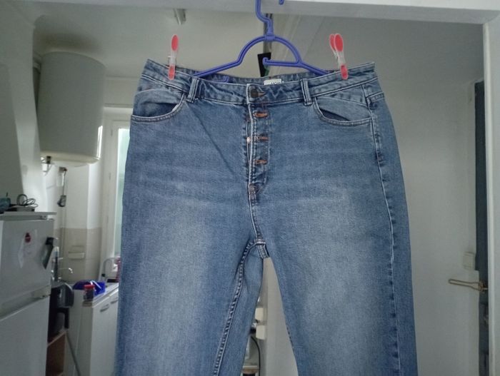 Jean slim taille 44 marque Kiabi - photo numéro 4