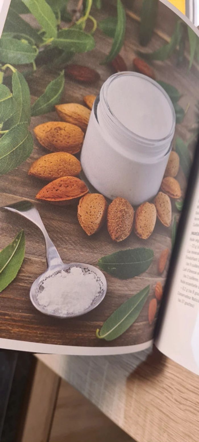 Livre NEUF cosmétiques Aroma Zone - photo numéro 3