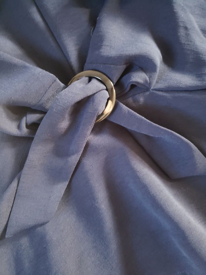 Blouse bleu marine manches longues - photo numéro 2