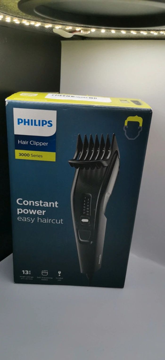 Tondeuse à cheveux multifonction Philips neuf jamais utiliser
