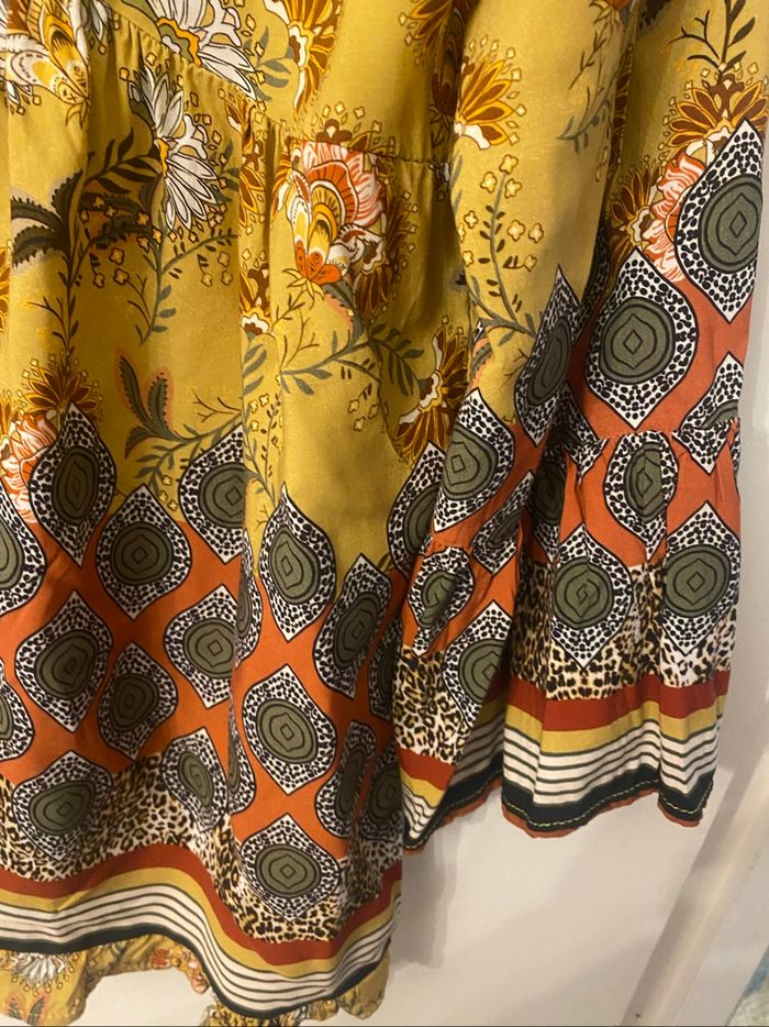 Blouse fleuri aux motifs colorés, très bon état , taille 38 - photo numéro 8