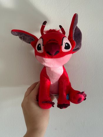 Moyen stitch rouge