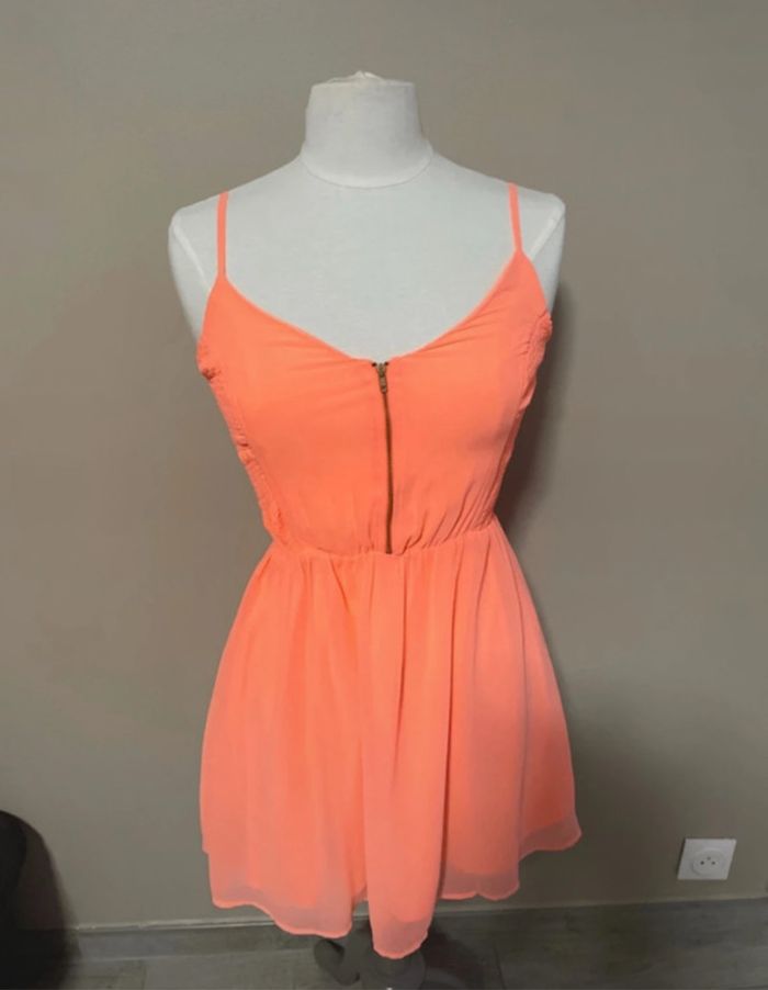 Robe fluide corail fluo à bretelles – zip devant – été plage