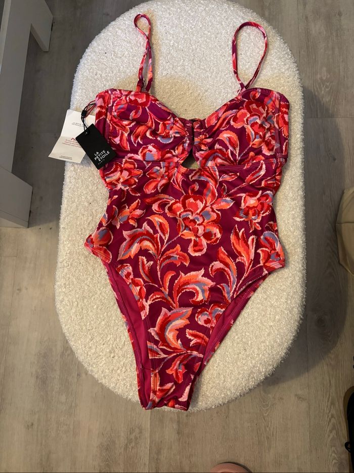 Maillot de bain 1 pièce la petite étoile rose taille S
