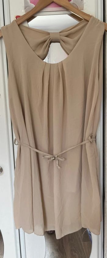 Robe courte en tulle doublé, ceinturé, noeud dans le dos, beige, S , fabriqué en Italie