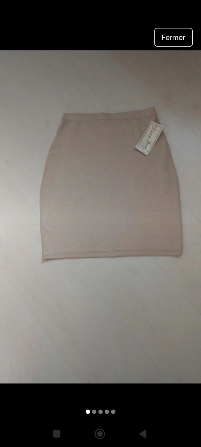 Jupe Taille S Neuve Étiquetée marque Dany Jane Couture