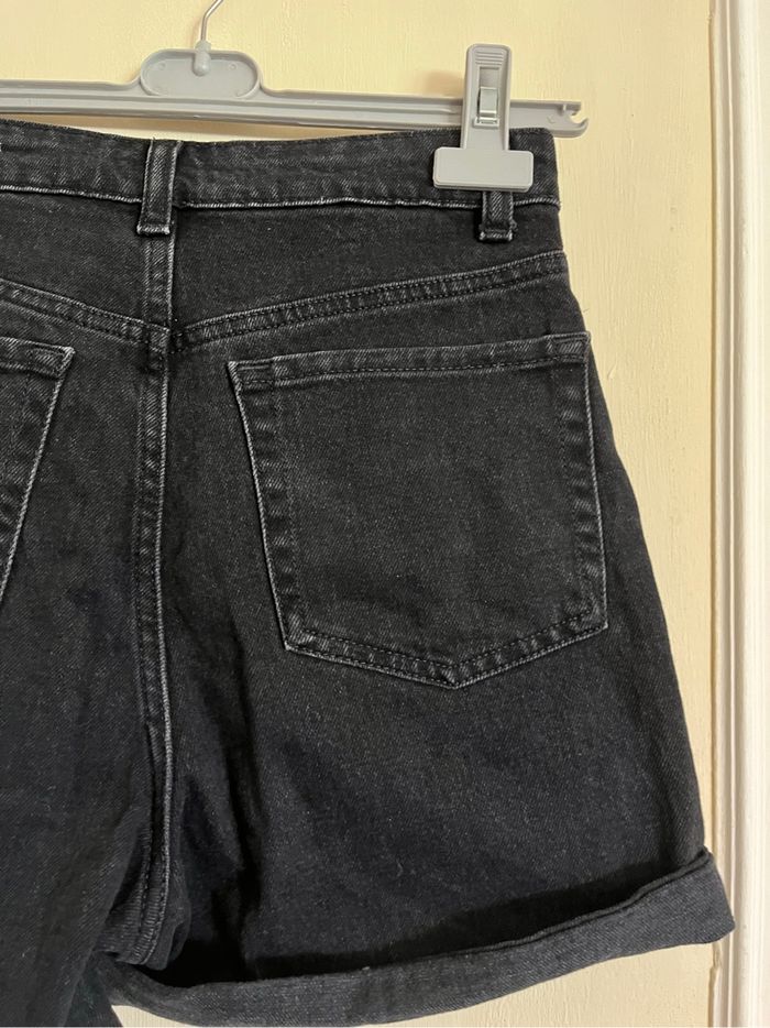 Short en jean noir - photo numéro 7
