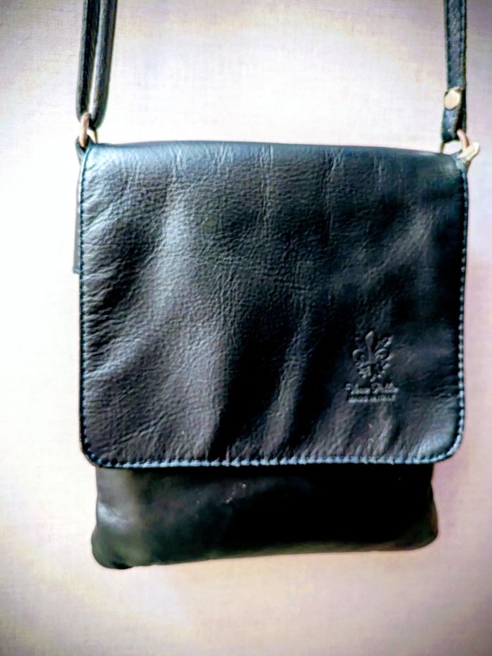 Pochette femme en cuir d'Italie