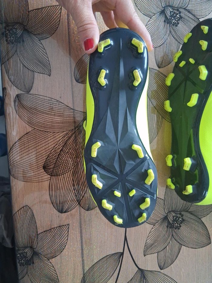 Crampon nike phantom taille 35 excellent etat - photo numéro 4