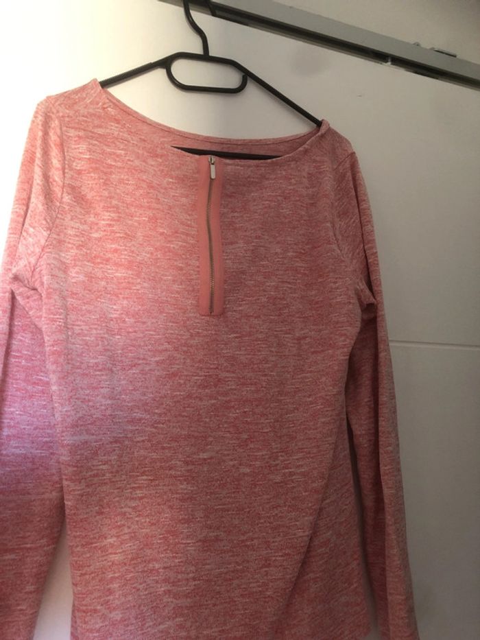 Pull simple rouge  TB état - photo numéro 2