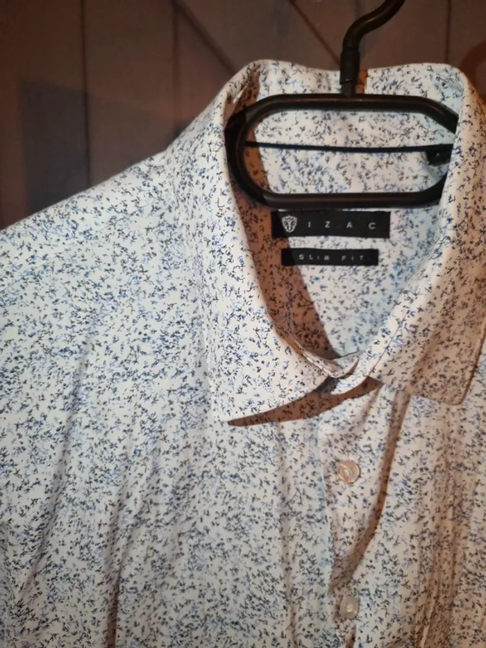 Chemise Izac neuve - photo numéro 2