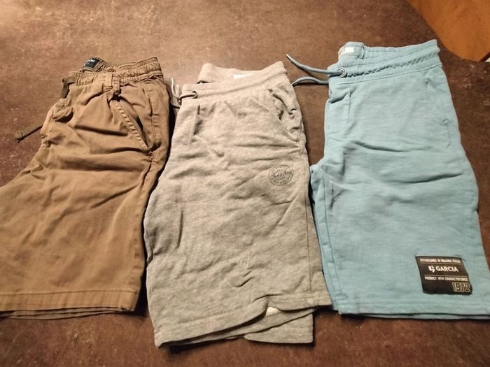 Lot de 3 bermudas en 16 ans