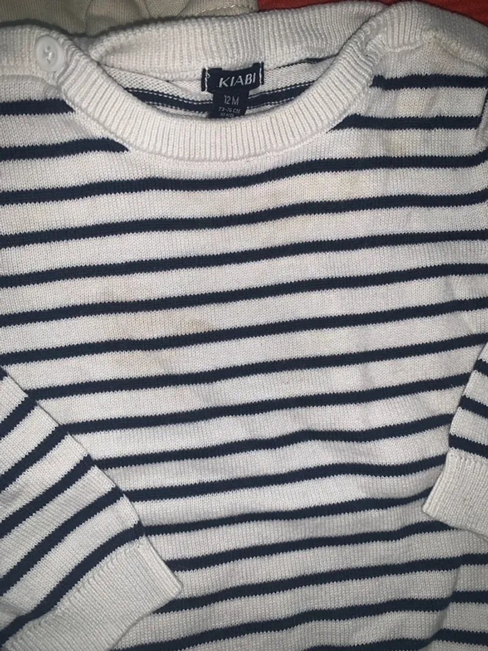 Lot de vêtements pulls 12 mois - photo numéro 4