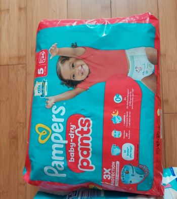 Couches pampers taille 5