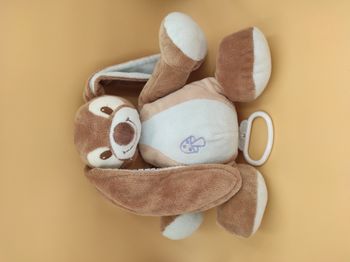 Doudou musical Lapin Marron Bleu Emil NATTOU