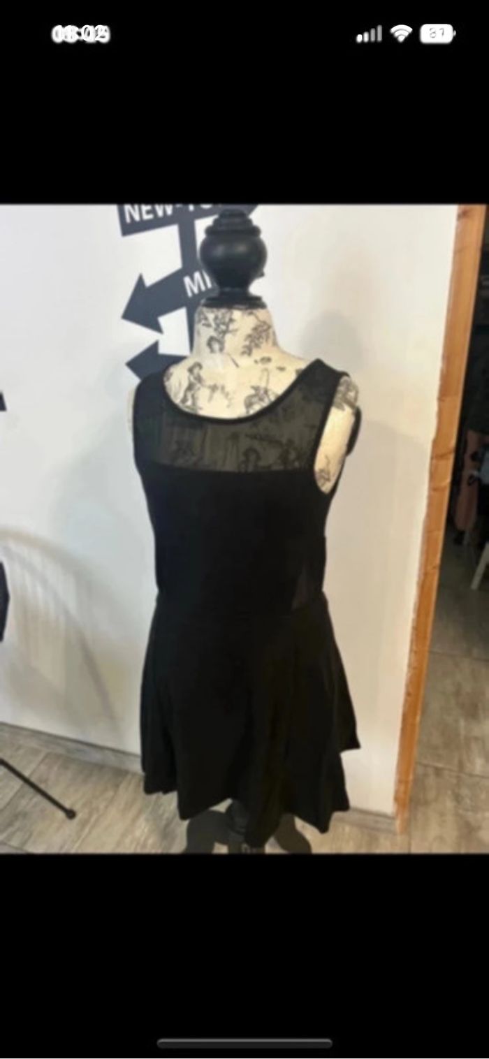 Robe noir taille 42
