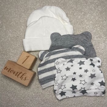 Lot de 5 bonnets bébé