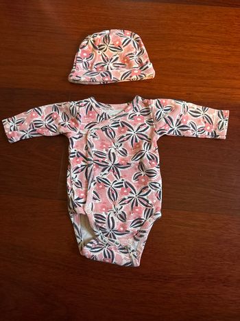 Bodie avec bonnet naissance