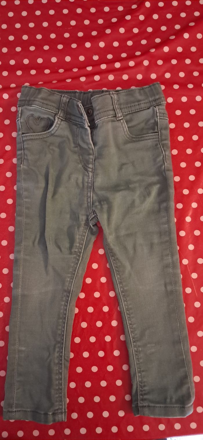 Lot vêtements 18 mois - photo numéro 3