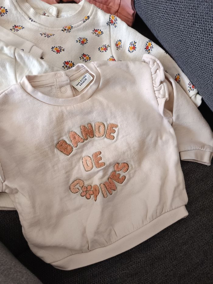 Lot de 5 pulls fille 6 mois - photo numéro 2