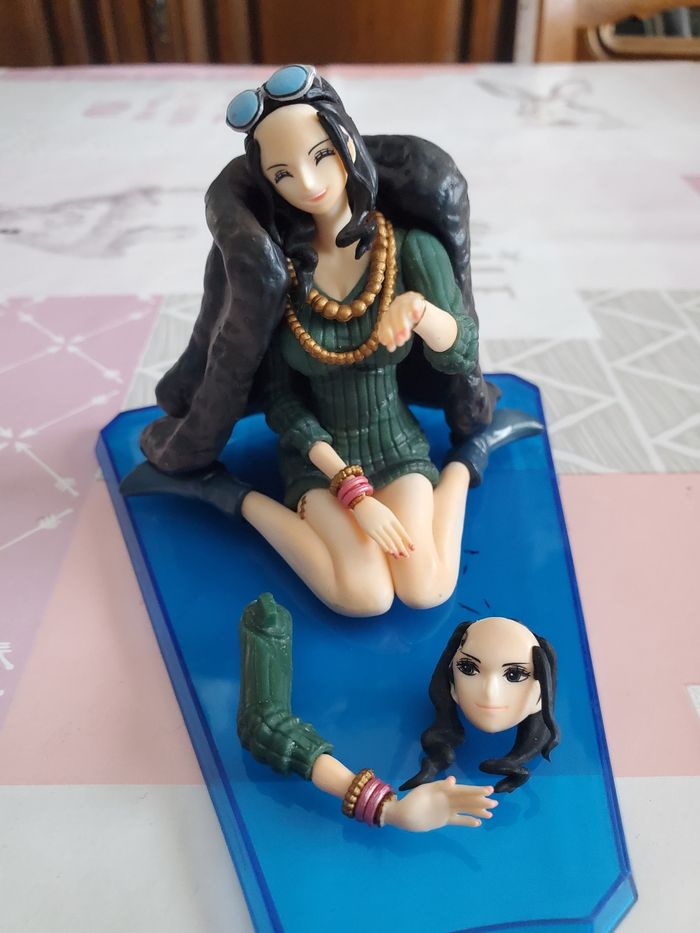 Figurine one piece  nico-robin - photo numéro 2