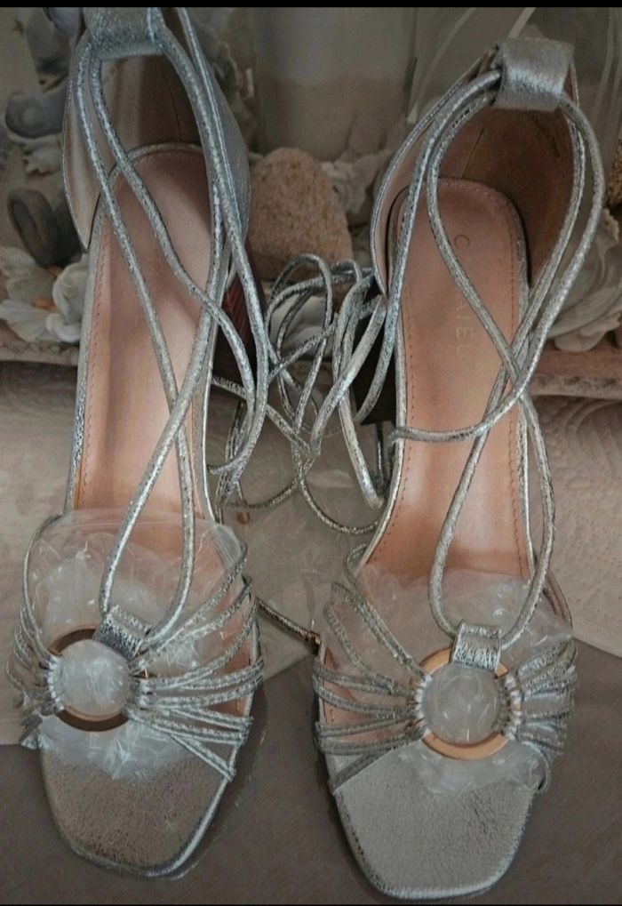 Chaussures argentées à laçage Camaïeu Taille 39 Neuves - photo numéro 3