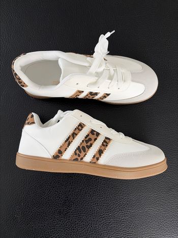 Basket type samba léopard 