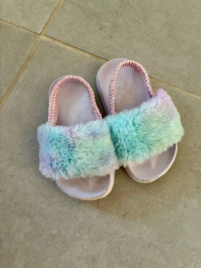 Claquettes fille pointure 22