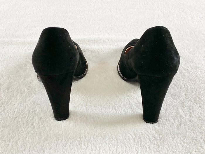 Chaussure à talon noir et or - 3 Suisses  Pointure 39 - Hauteur talon 9 cm - photo numéro 2