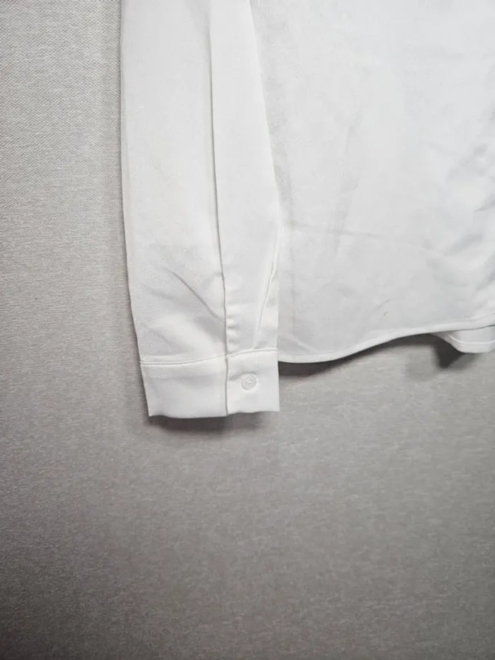 Chemise blanche - photo numéro 2