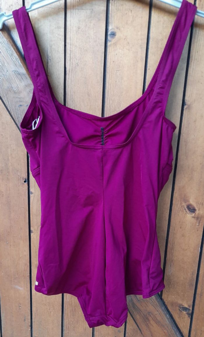 Maillot de bain femme, bordeaux Nabaiji, taille 38 - photo numéro 2