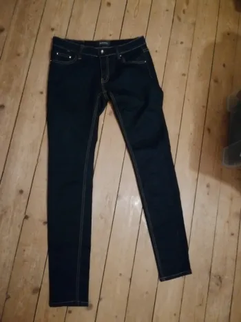 Jean skinny taille 40