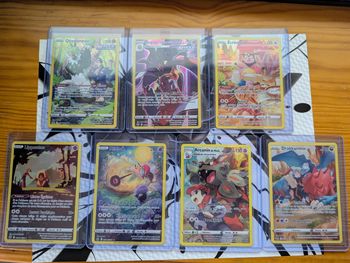 Lot de 7 cartes Pokémon en superbe État 