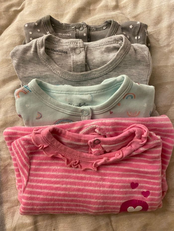 4 pyjama 1 mois en TBE vert baudet kimbaloo - photo numéro 4