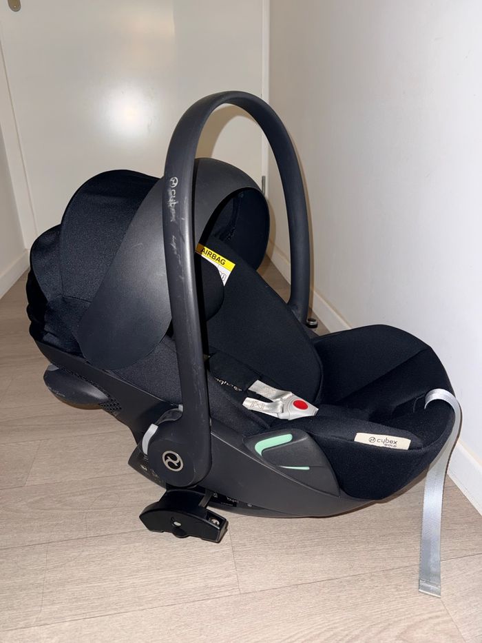 Cosy cybex cloud G i-size moon black - photo numéro 4
