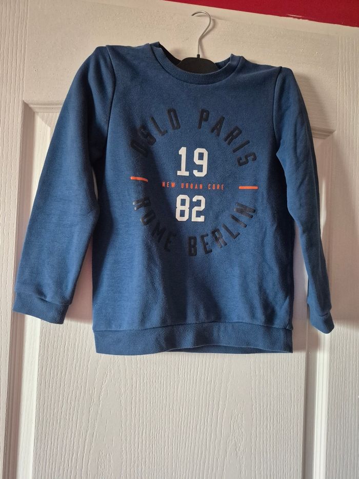 2 pulls garcon taille 9/10ans - photo numéro 2