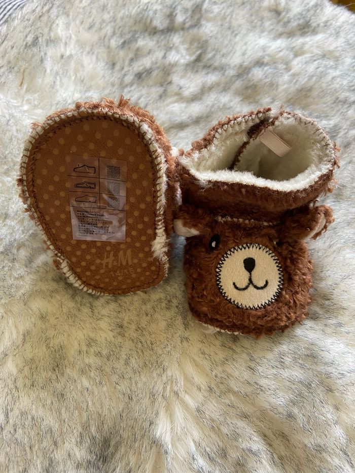 Chaussons double de peluche H&M - photo numéro 2