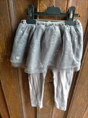Très belle jupe/legging Château de sable 4 ans